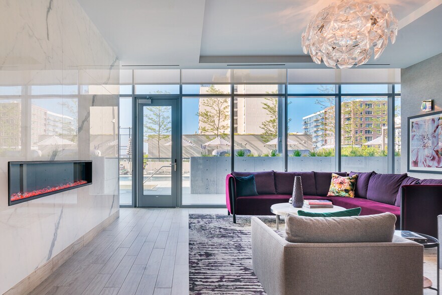 More Photos Of 1140 N Wells St, Chicago Apartments For Lease