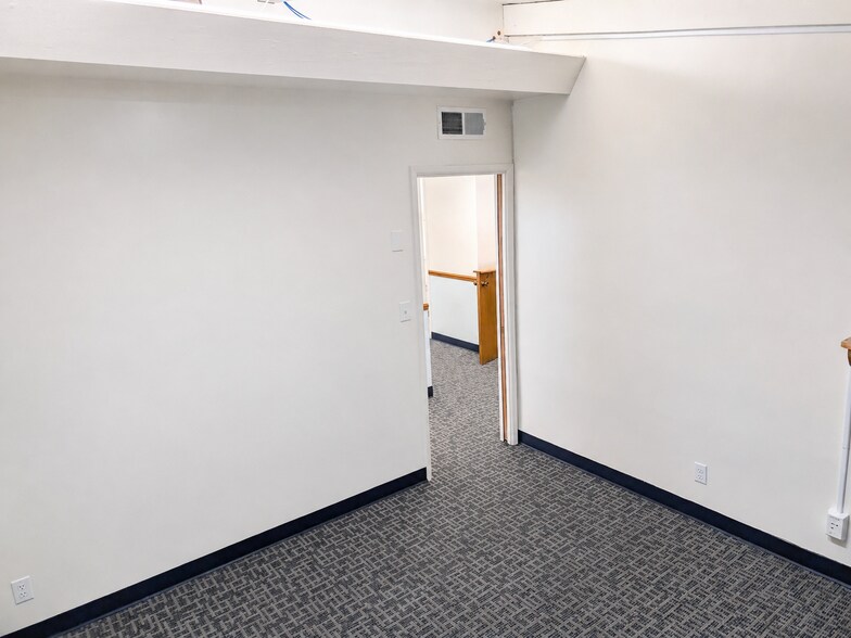 More Photos Of 910-914 E Gladstone St, Azusa Medical For Lease