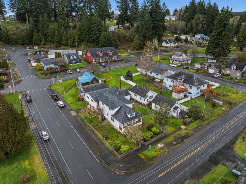 More Photos Of 180 2nd St, Cathlamet Apartments For Sale