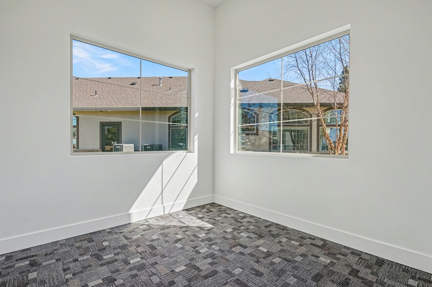 More Photos Of 3140 W Belltower Dr, Meridian Office For Lease