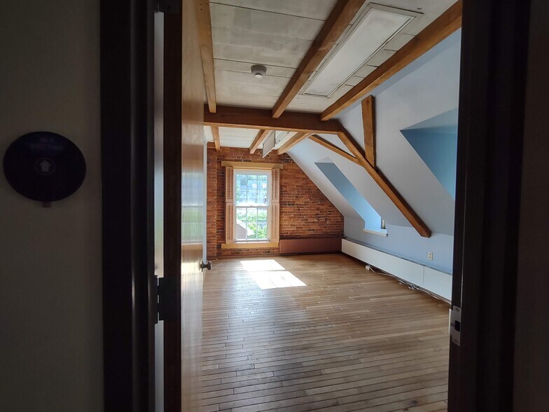 More Photos Of 1 Mill Plz, Laconia Office For Sale