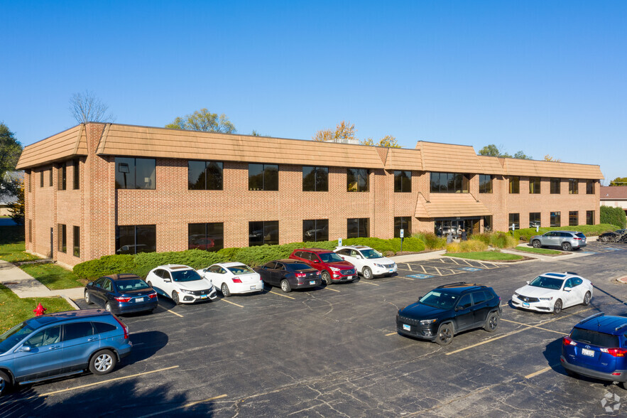 Primary Photo Of 355 W Dundee Rd, Buffalo Grove Medical For Lease