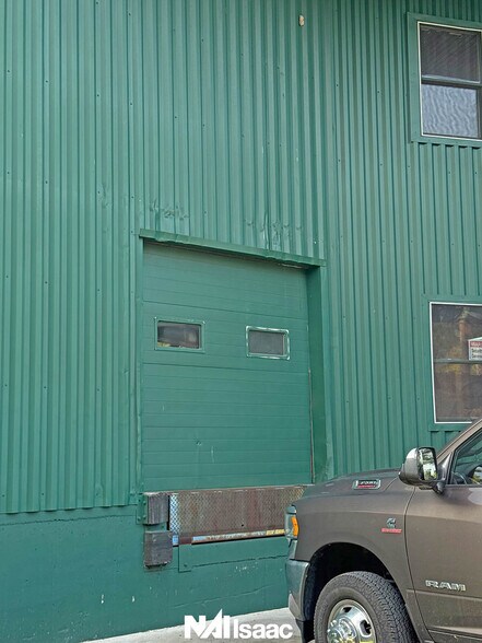 More Photos Of 230 N Gratz St, Midway Storefront Retail Office For Sale