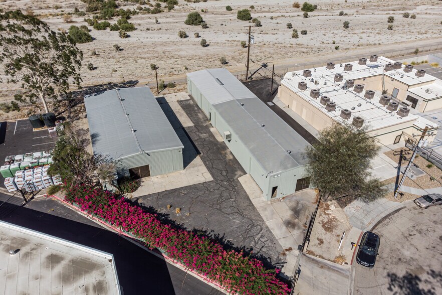 More Photos Of 68686 Summit Dr, Cathedral City Service For Sale