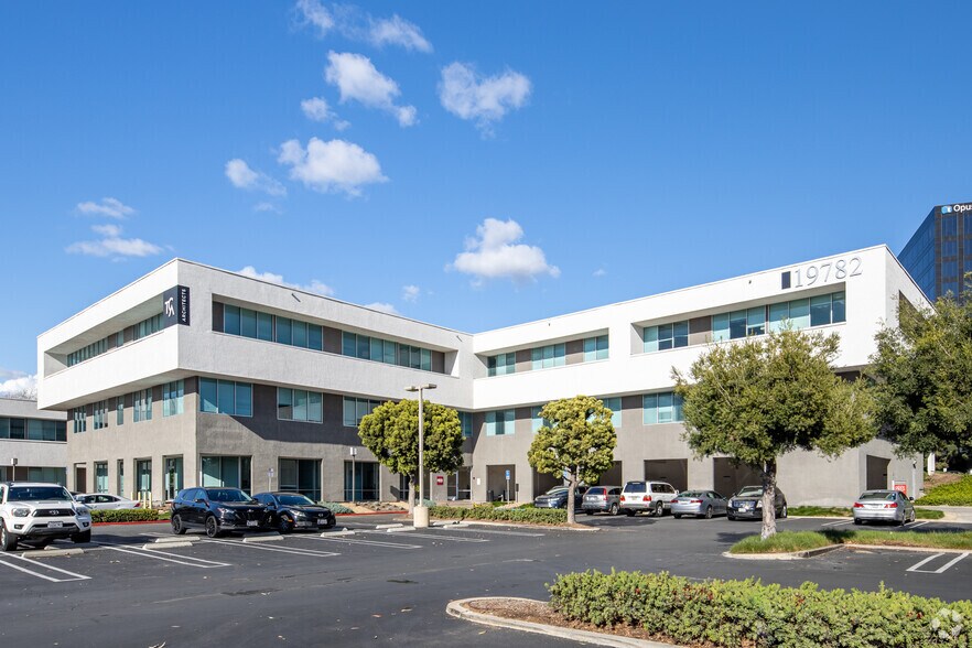 Primary Photo Of 19782 MacArthur Blvd, Irvine Office For Lease