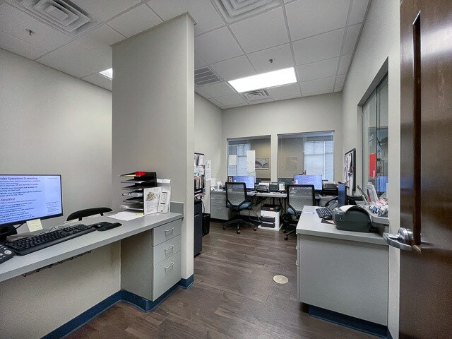 More Photos Of 160 MacGregor Pines Dr, Cary Medical For Sale
