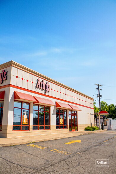 More Photos Of 2605 Brodhead Rd, Aliquippa Fast Food For Sale