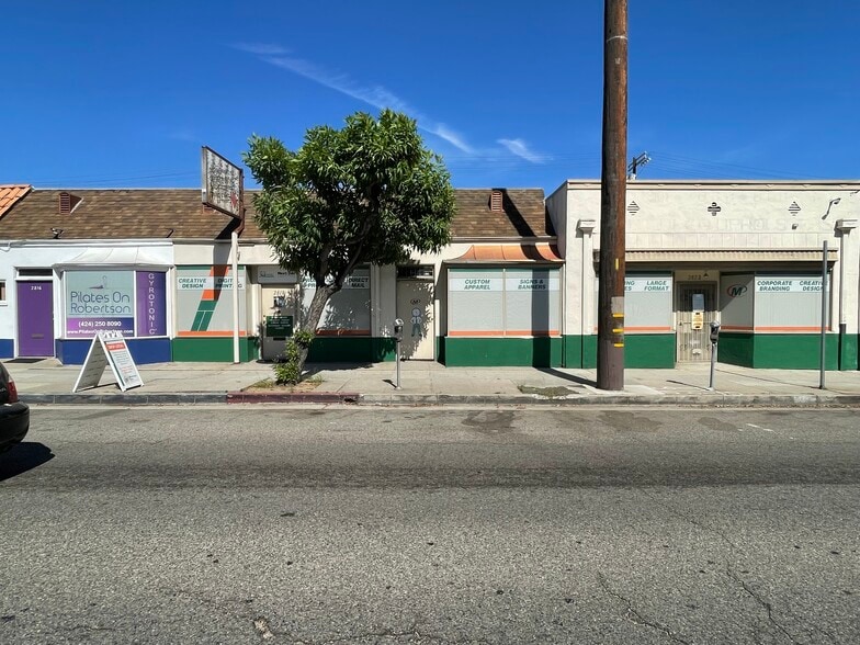 Primary Photo Of 2816 S Robertson Blvd, Los Angeles Storefront For Sale