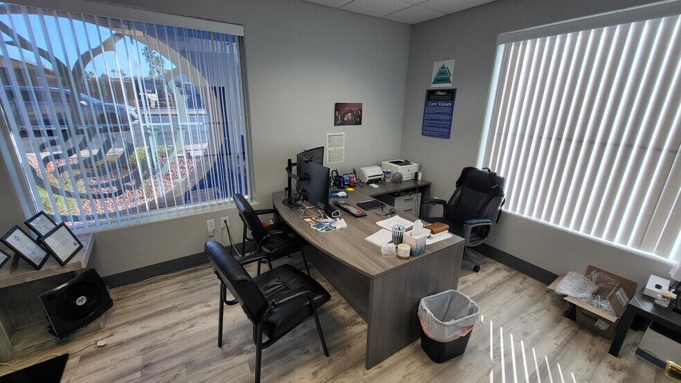 More Photos Of 220 E Horizon Dr, Henderson Medical For Lease