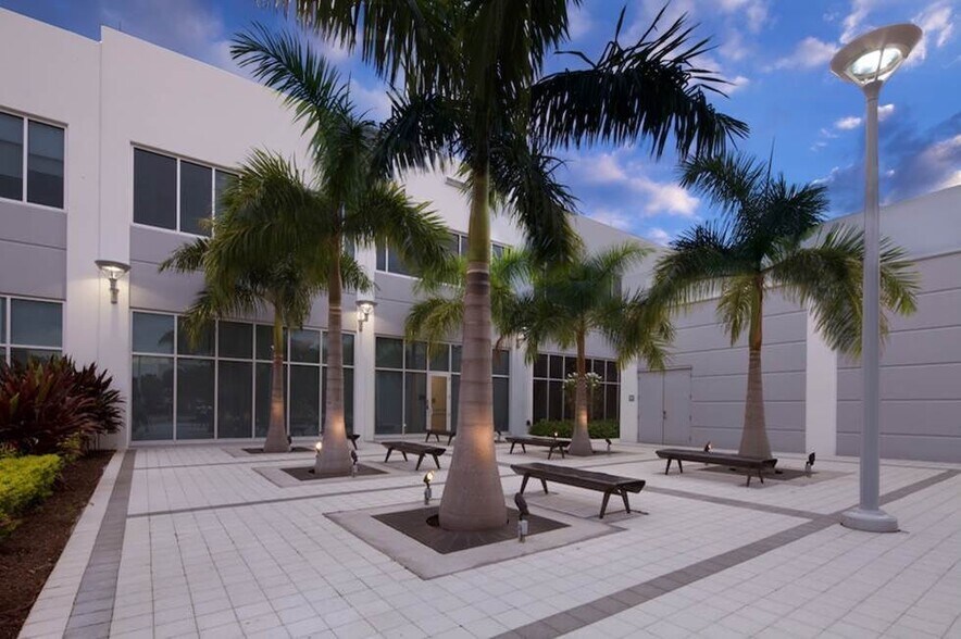 More Photos Of 2000 NW 87th Ave, Doral Medical For Lease