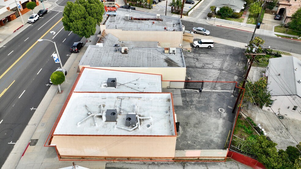 More Photos Of 9122-9124 Las Tunas Dr, Temple City Office For Sale