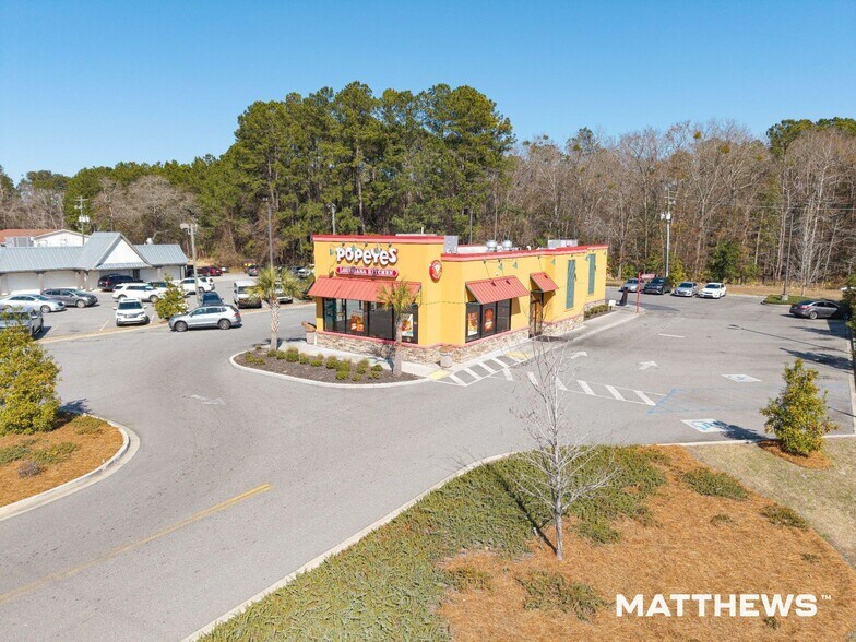 Primary Photo Of 100 Hickory Level Rd, Villa Rica Fast Food For Sale