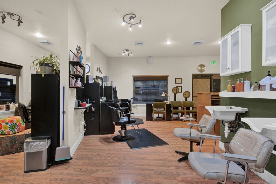 More Photos Of 4029 W State St, Boise Office For Sale