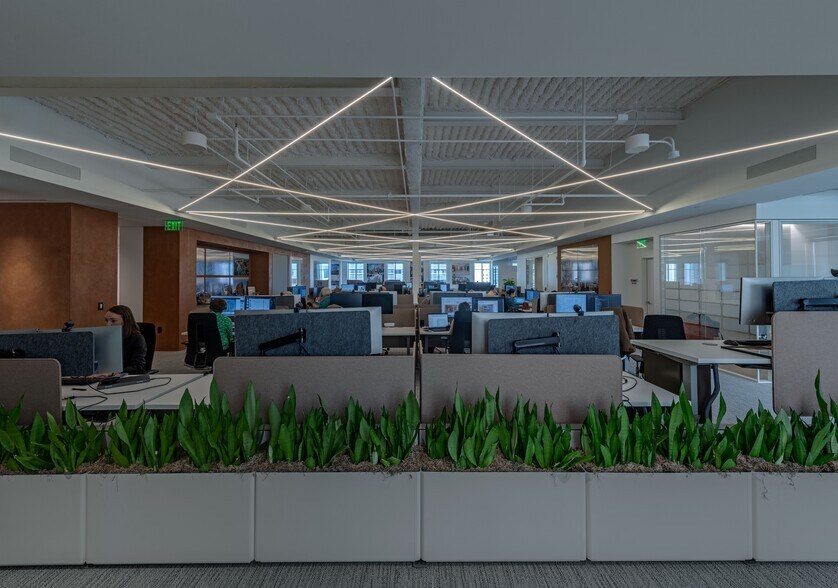 More Photos Of 1001 McKinney St, Houston Office Residential For Sale