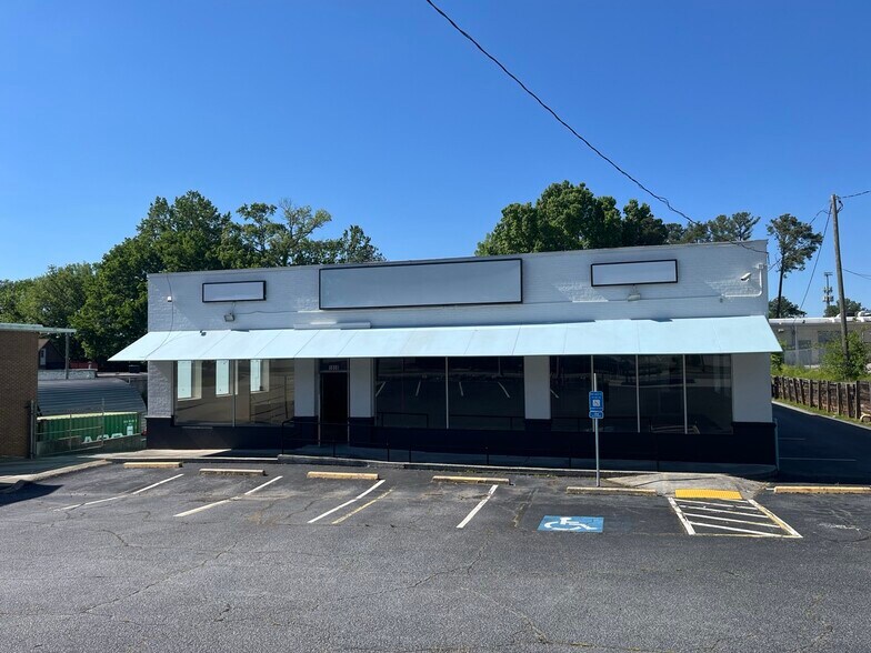 Primary Photo Of 1858 Cheshire Bridge Rd NE, Atlanta Storefront Retail Office For Lease