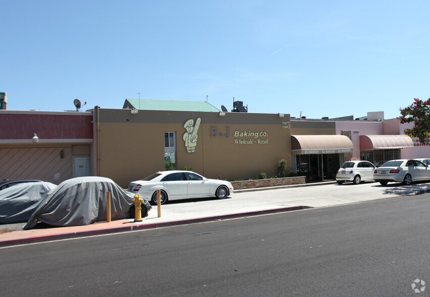 More Photos Of 15072-15082 Weststate St, Westminster Restaurant For Sale