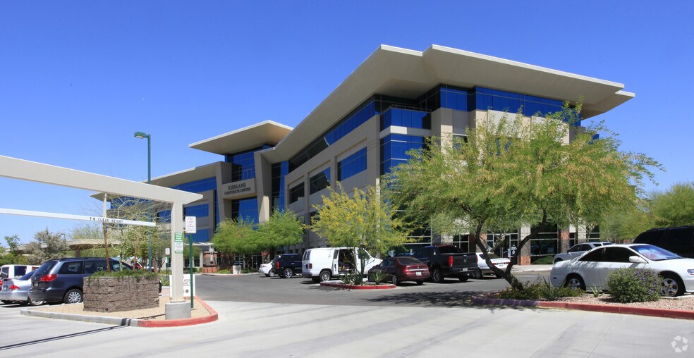 More Photos Of 7047 E Greenway Pky, Scottsdale Coworking Space