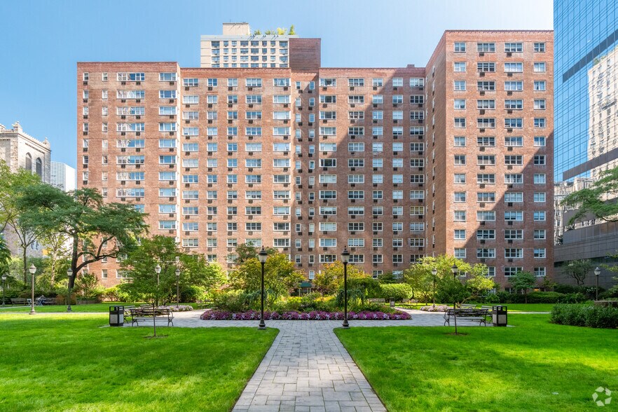 More Photos Of 345 W 58th St, New York Apartments For Sale