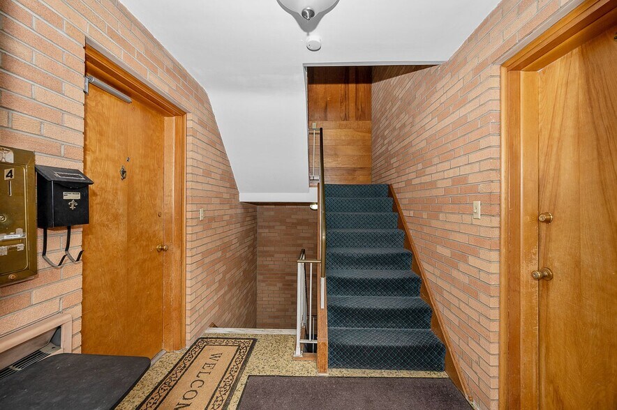 More Photos Of 2310 Van Leunen Dr, Cincinnati Multifamily For Sale