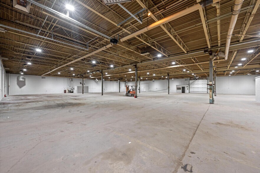 More Photos Of 325 Bridge St, Old Forge Manufacturing For Lease