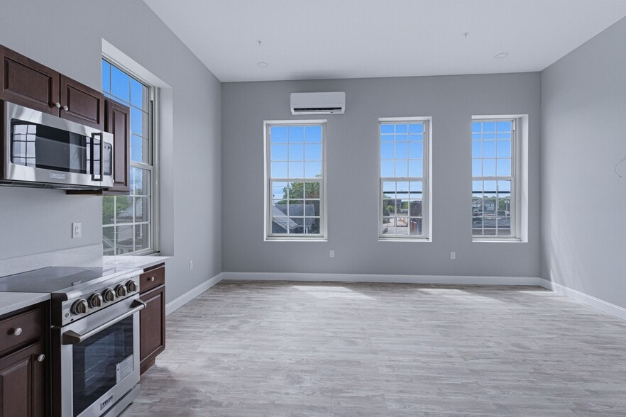 More Photos Of 387 Broad St, Central Falls Apartments For Sale