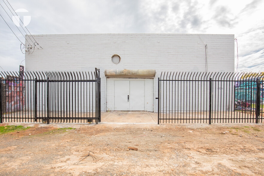 More Photos Of 1721 Del Paso Blvd, Sacramento Storefront Retail Office For Sale