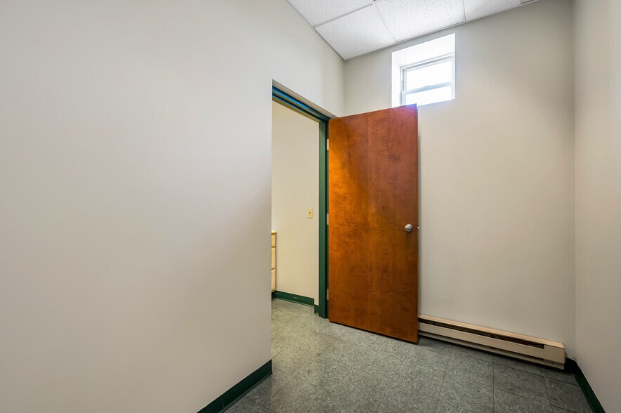 More Photos Of 373 High St, Wilkes Barre Manufacturing For Lease