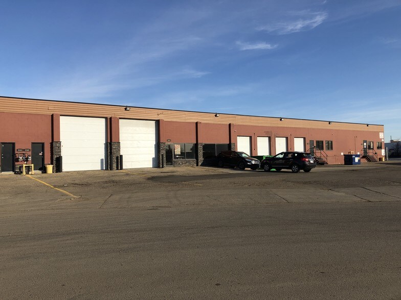 More Photos Of 8544-8560 126 Av NW, Edmonton Distribution For Lease