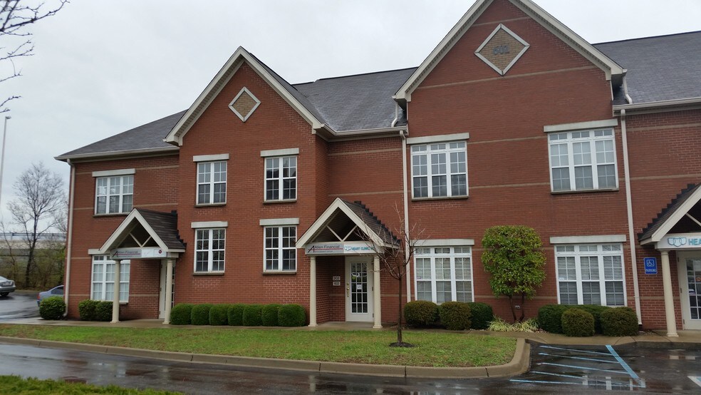 More Photos Of 601 N Shore Dr, Jeffersonville Medical For Sale