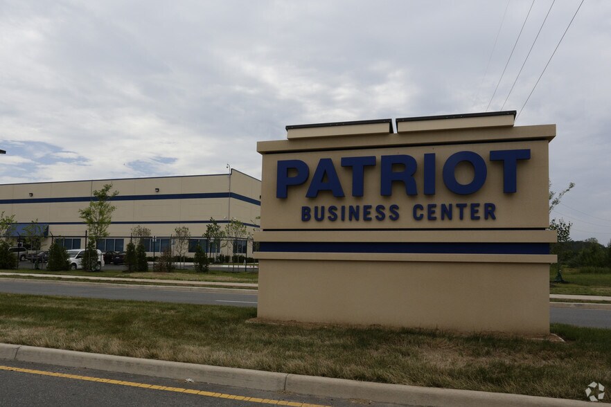 More Photos Of 7780 Doane Dr, Manassas Warehouse For Lease