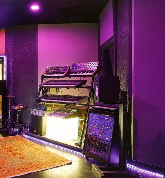 More Photos Of , Memphis Specialty For Sale