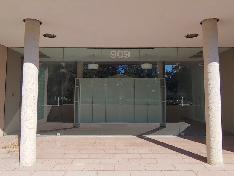 More Photos Of 909 Market St, Wilmington Office For Lease