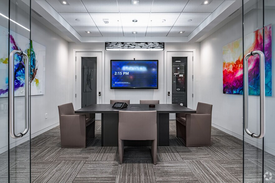 More Photos Of 1855 Griffin Rd, Dania Beach Office Residential For Lease