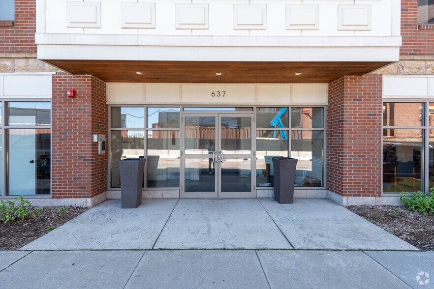 More Photos Of 637 E 1st St, Boston Apartments For Lease