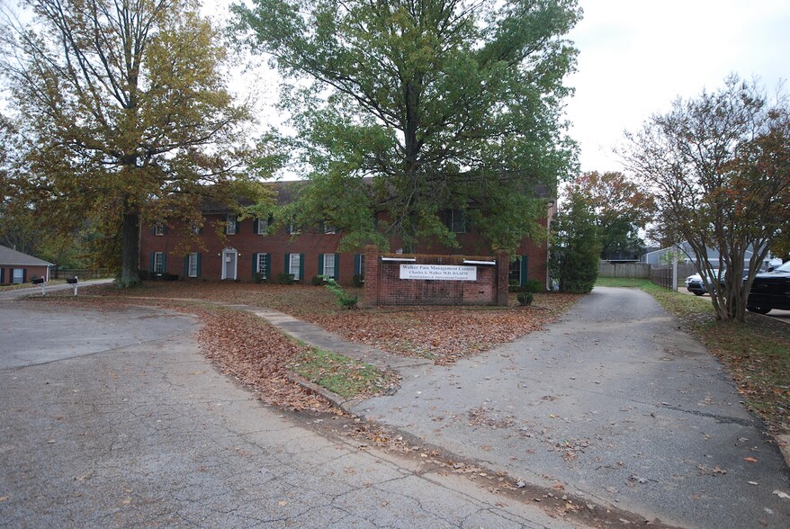 Primary Photo Of 18 Stonecreek Cir, Jackson Medical For Sale