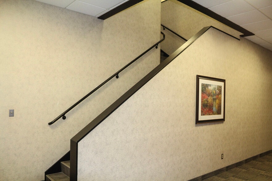 More Photos Of 286 Washington Avenue Ext, Albany Office For Lease