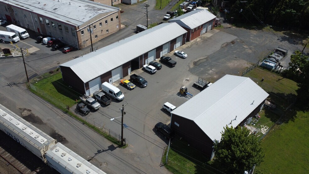 More Photos Of 100 W Main St, Bound Brook Warehouse For Lease