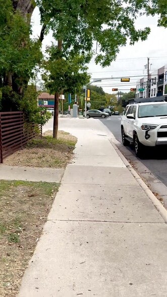 Primary Photo Of 2009 S 1st St, Austin Freestanding For Lease