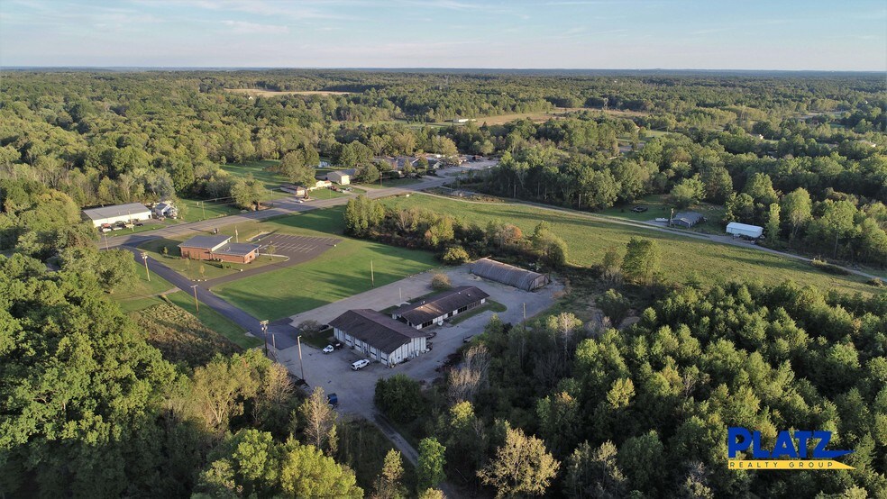 More Photos Of 1372 Youngstown Kingsville Rd SE, Vienna Office For Lease