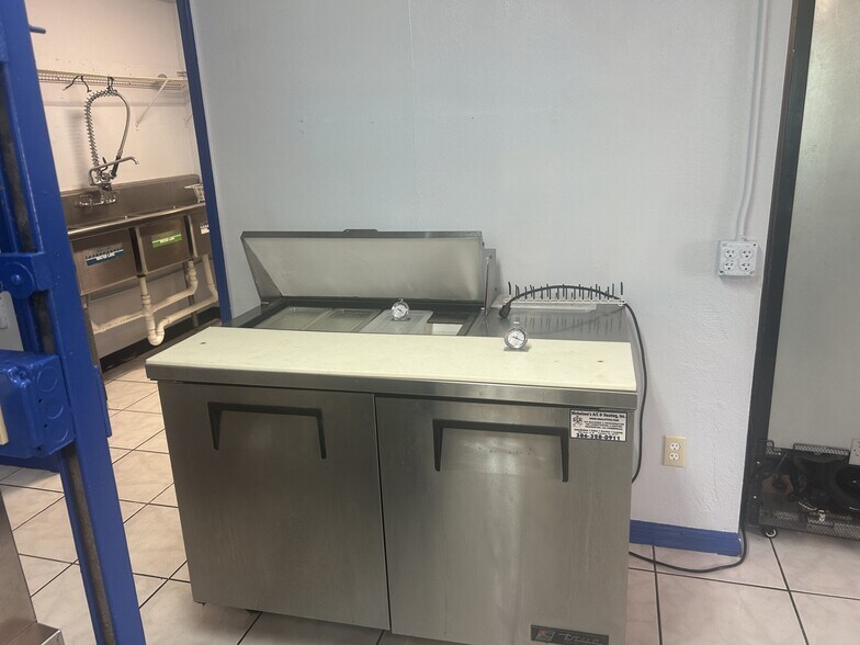 More Photos Of 413 Elm St, Welaka Freestanding For Sale