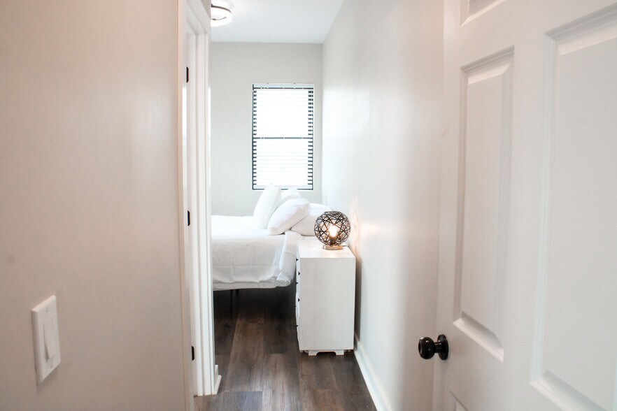 More Photos Of 1807 Logan Ave, Knoxville Multifamily For Sale