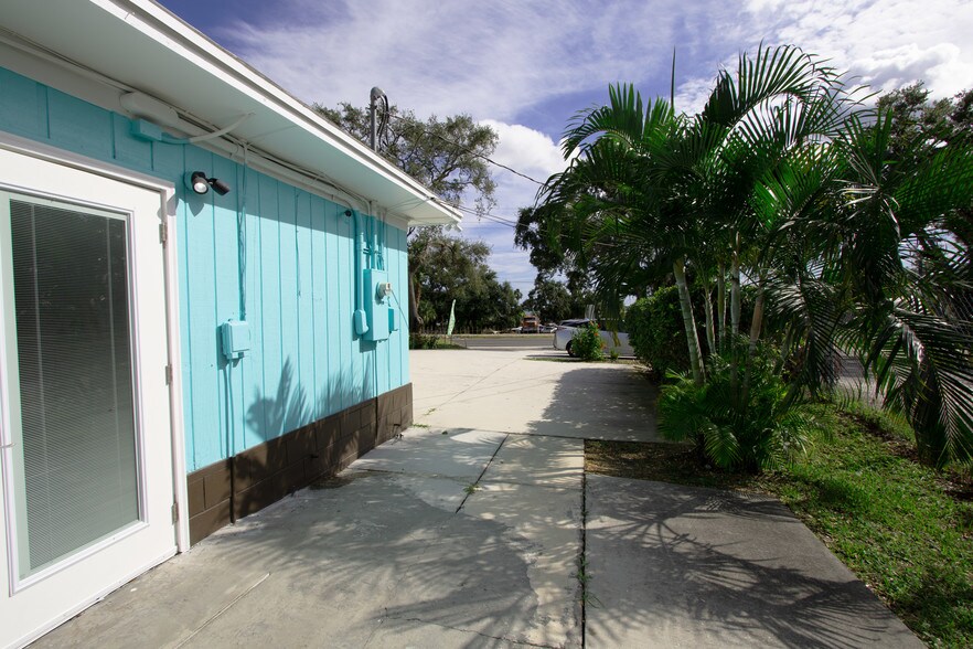 More Photos Of 6260 N Us-1 Hwy, Melbourne Office Residential For Sale