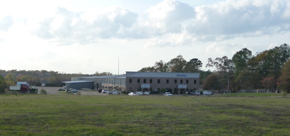 More Photos Of 1576 Old Fannin Rd, Brandon Warehouse For Lease