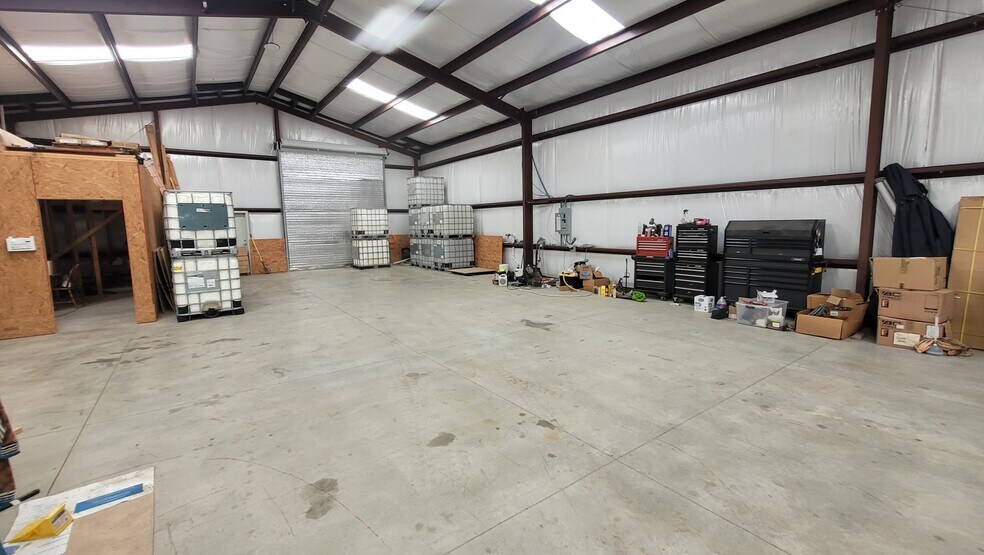 More Photos Of 942 Paulette Ln, San Leon Distribution For Sale