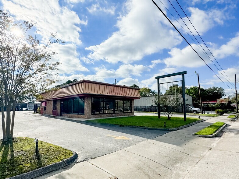 Primary Photo Of 4113 Rivers Ave, Charleston General Retail For Sale