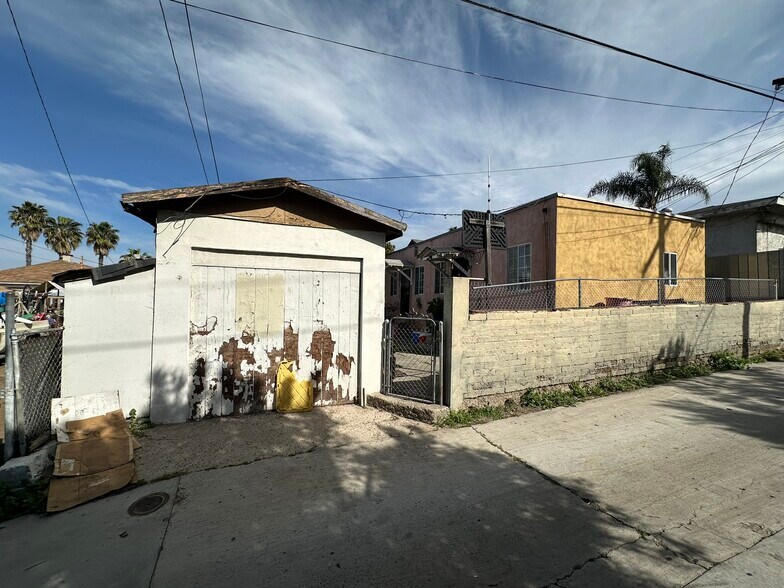 More Photos Of 2049 Julian Ave, San Diego Multifamily For Sale