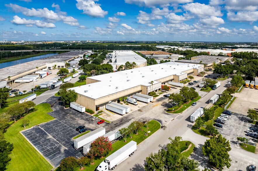 More Photos Of 7550-7584 Brokerage Dr, Orlando Warehouse For Lease