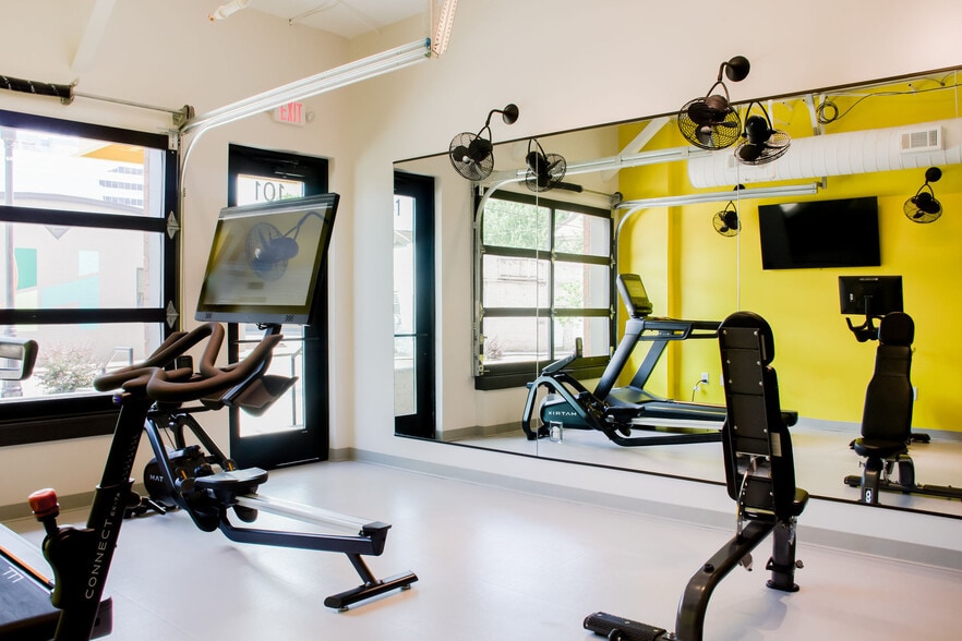 More Photos Of 1425 Winnifred St, Charlotte Apartments For Lease