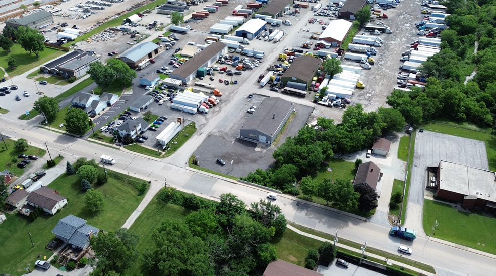 More Photos Of 11133-11137 W 189th Pl, Mokena Warehouse For Lease