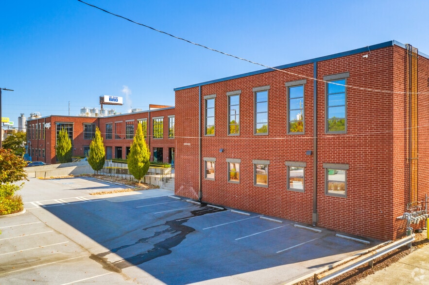 More Photos Of 251 Armour Dr NE, Atlanta Unknown For Lease